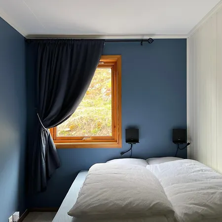 Dobbeltrom Pa Solsida, Fin Utsikt Fra Huset, Privat Bad Og Delt Kjokken Og Stua Sogndal